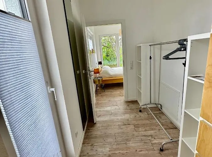 Auf Zwei Ebenen Mit Aussicht Ins Gruene Apartman Stuttgart