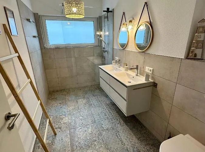 Apartman Auf Zwei Ebenen Mit Aussicht Ins Gruene *