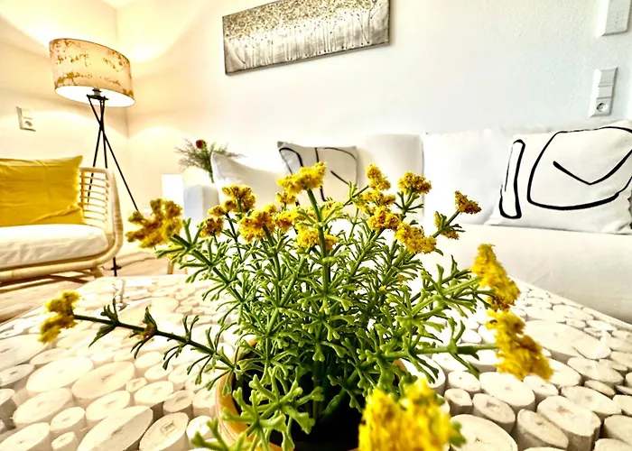 Auf Zwei Ebenen Mit Aussicht Ins Gruene Apartman *