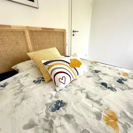 Auf Zwei Ebenen Mit Aussicht Ins Gruene Appartement Stuttgart